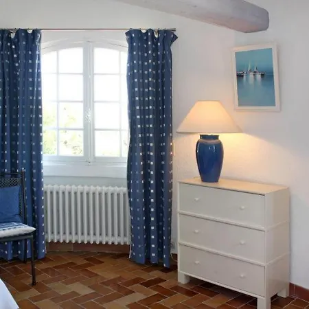 Saint-aygulf Sleeps 8 Pool Wifi بيت للعطل سانت أي جولف